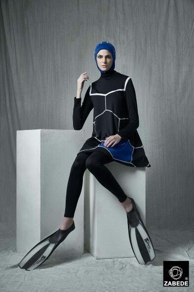 Climate-appropriate uniforms for outdoor hospitality staff in Saudi Arabia's extreme heat
